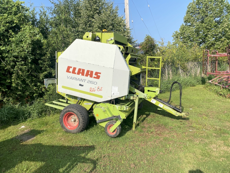 2005 CLAAS VARIANT 260 ROTO-CUT ROUND BALER