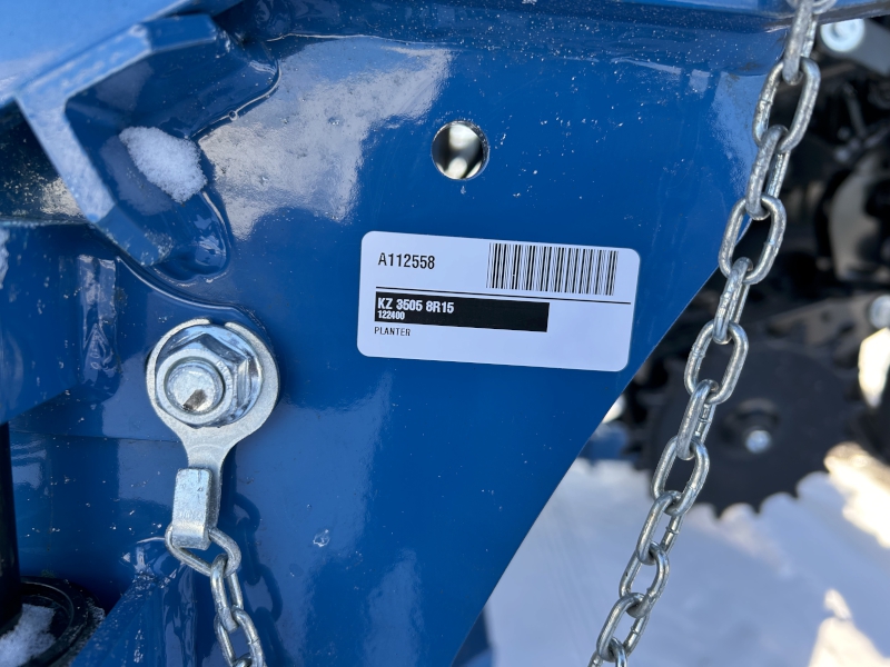 2026 KINZE 3505 8R15 PIVOT FOLD PLANTER