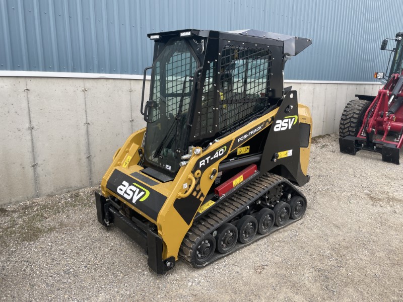 2025 RT-40 COMPACT RUBBER TRACK LOADER
