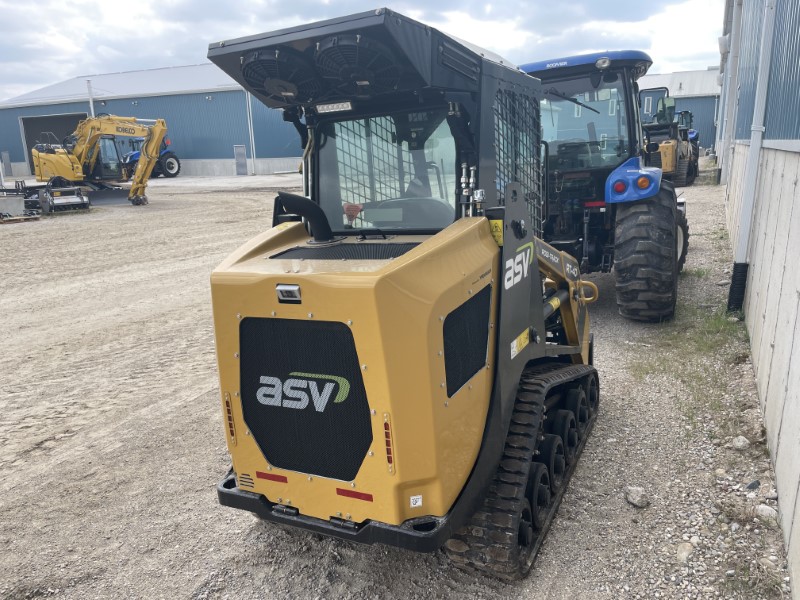 2025 RT-40 COMPACT RUBBER TRACK LOADER