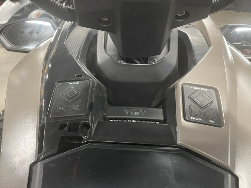 2022 YAMAHA GP1800R SVHO PERSONAL WATERCRAFT