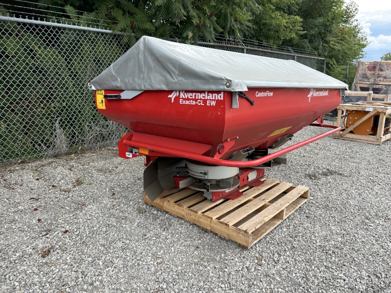 2015 KEVRNELAND EXACTA-CL-EW BROADCAST FERTILIZER SPREADER