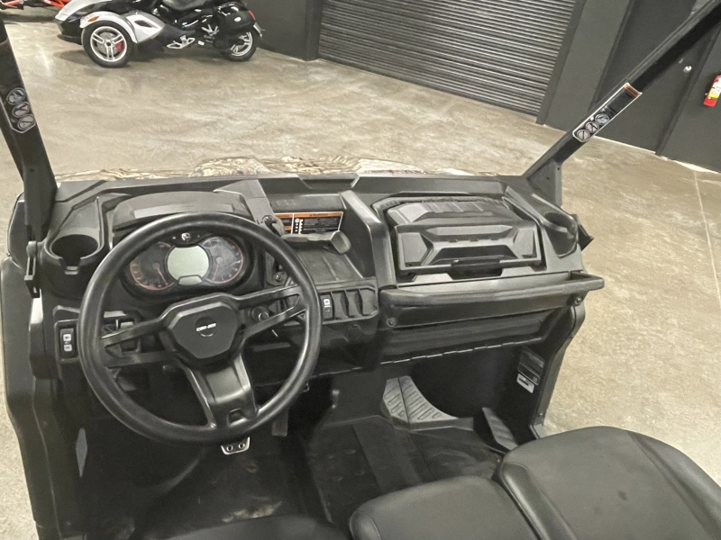ATV & Utility Vehicles  2018 CAN-AM DEFENDER XT HD10 SIDE BY SIDE Photo