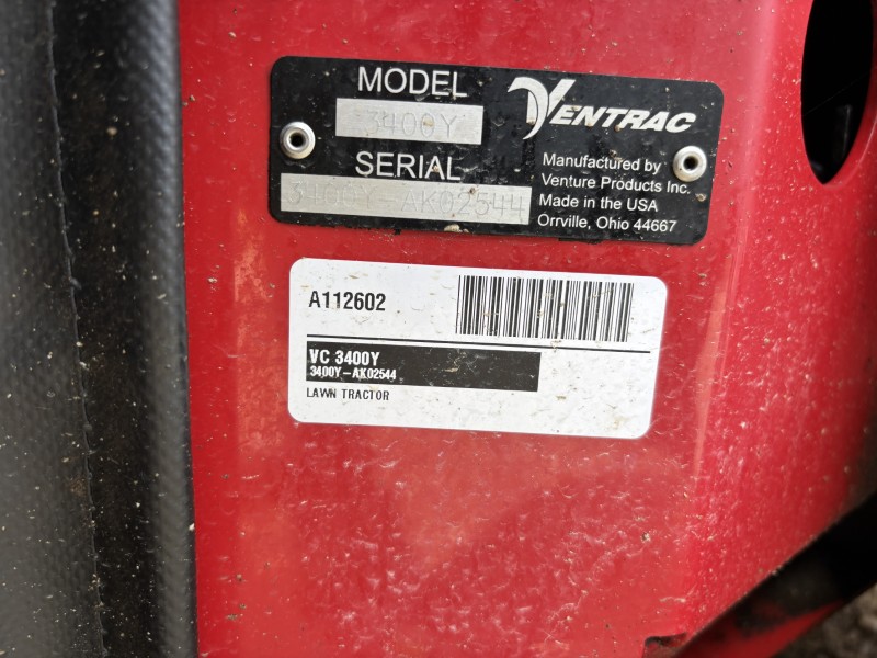 2018 VENTRAC 3400Y COMPACT 4WD TRACTOR WITH BLADE & SPREADER