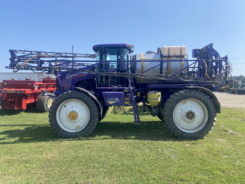 2001 AG-CHEM ROGATOR 1254 SELF PROPELLED SPRAYER