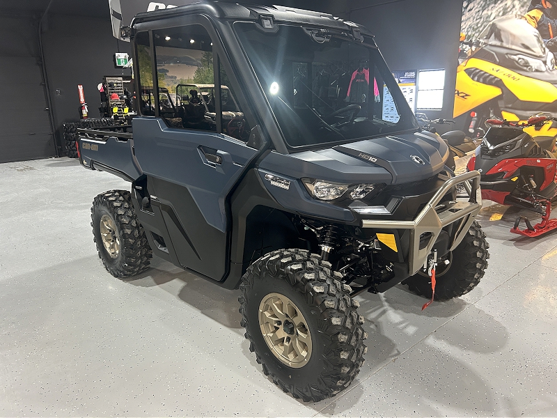 2025 CAN-AM DEFENDER LIMITED HD10 SIDE BY SIDE