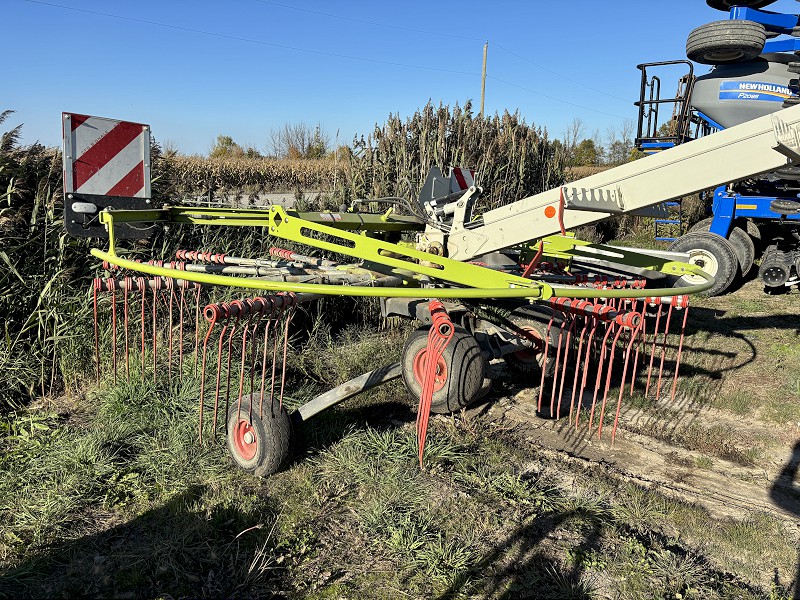 2012 CLAAS LINER 750 TWIN RAKE