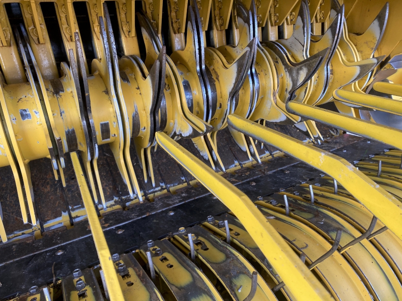 2022 NEW HOLLAND ROLLBELT 450 ROUND BALER