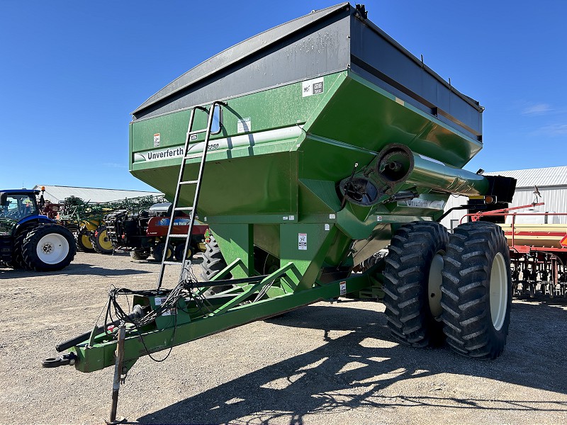2008 UNVERFERTH 8250 GRAIN CART