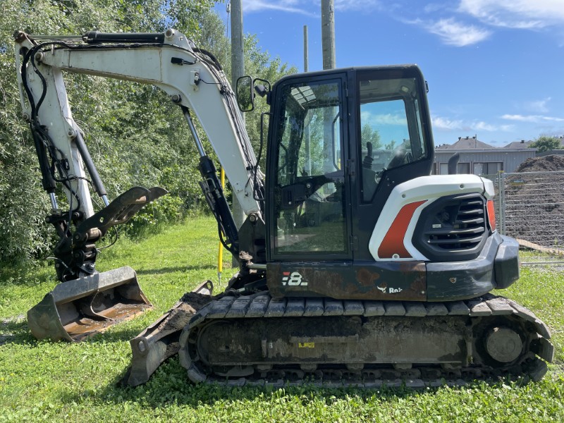 2018 BOBCAT E85 MINI EXCAVATOR WITH DOZER BLADE