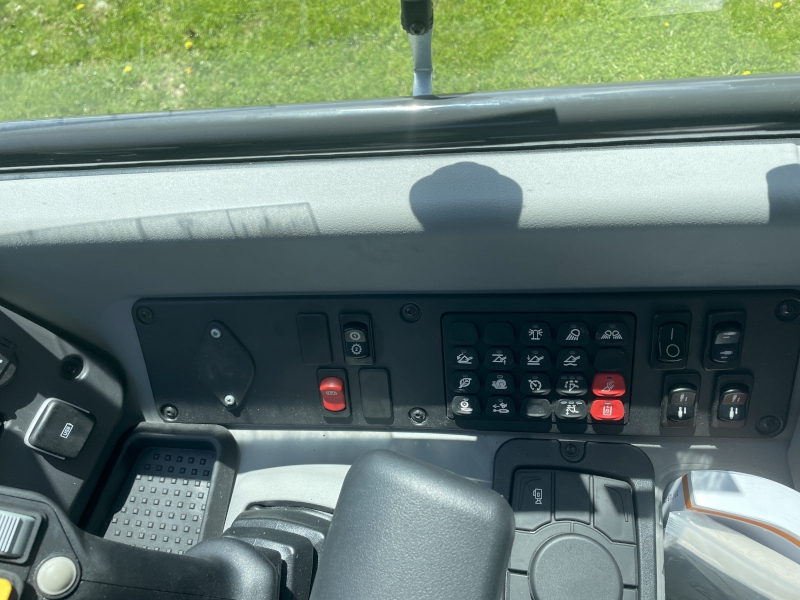 2026 CASE 321F COMPACT WHEEL LOADER