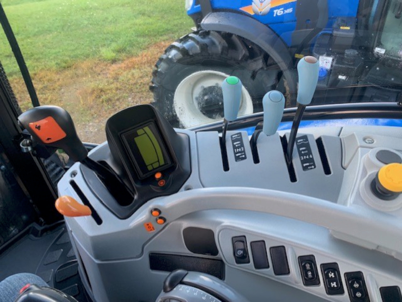 2017 NEW HOLLAND T6.155 TRACTOR WITH LOADER