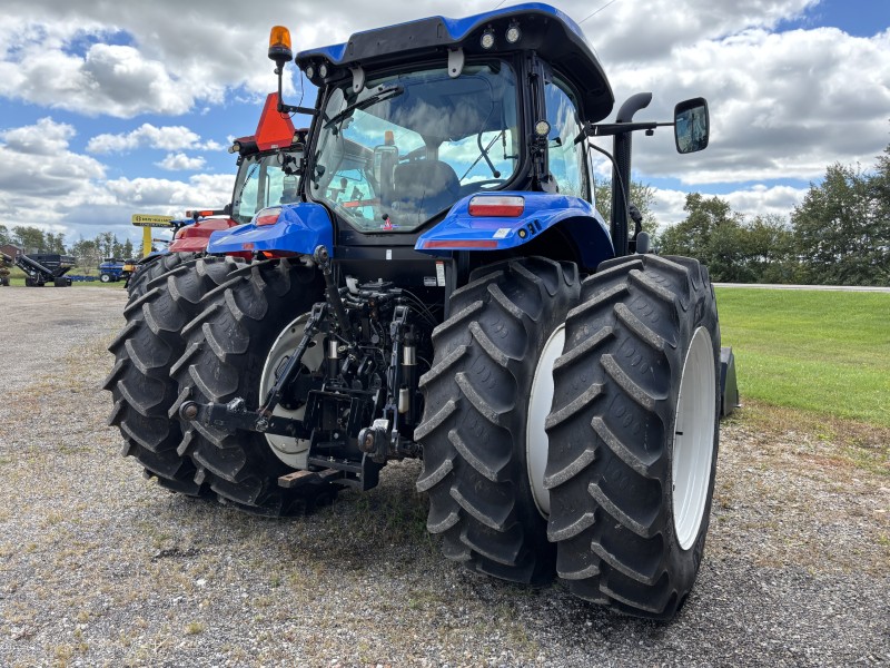 2017 NEW HOLLAND T6.155 TRACTOR WITH LOADER