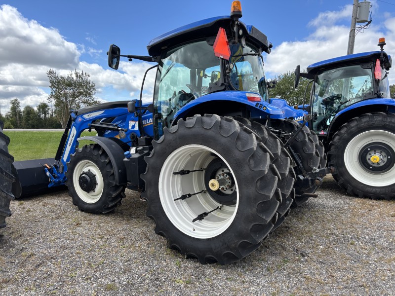 2017 NEW HOLLAND T6.155 TRACTOR WITH LOADER