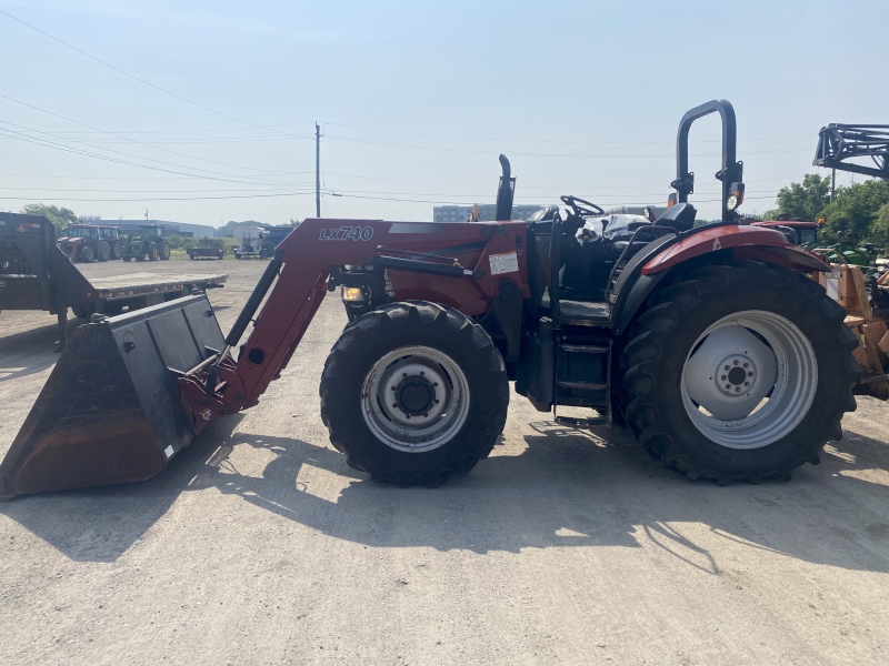 2007 CASE IH MAXXUM 110 TRACTOR WITH LOADER
