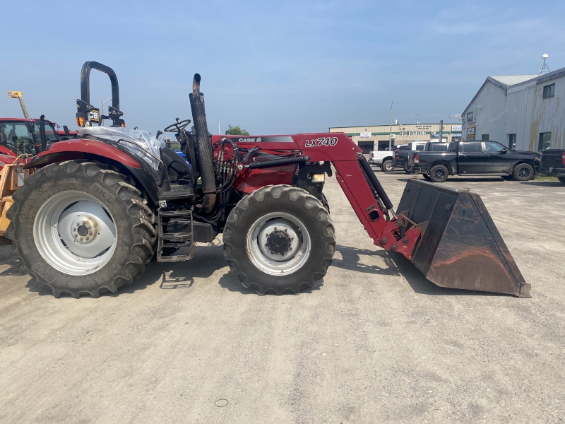 2007 CASE IH MAXXUM 110 TRACTOR WITH LOADER