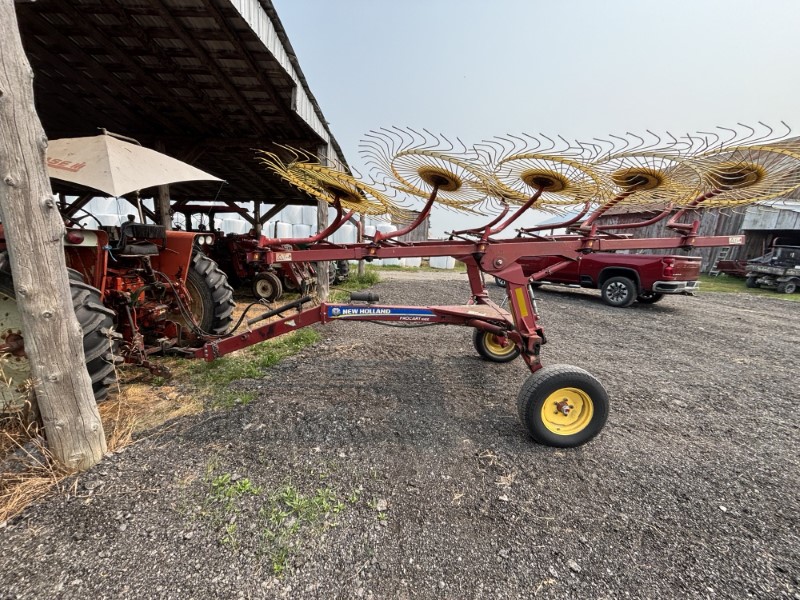 2012 NEW HOLLAND 1022 PRO CART RAKE
