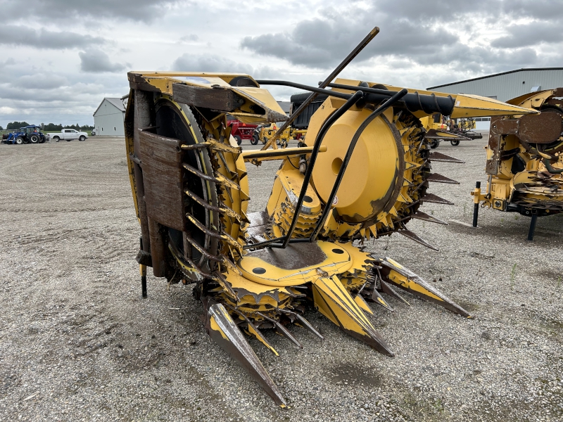 2016 NEW HOLLAND 450BFIE 6 ROW CORN HEAD FOR FORAGE HARVESTER