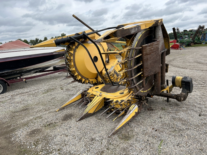 2016 NEW HOLLAND 450BFIE 6 ROW CORN HEAD FOR FORAGE HARVESTER