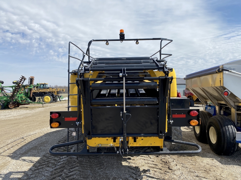 2026 NEW HOLLAND BIGBALER 340R PLUS LARGE SQUARE BALER