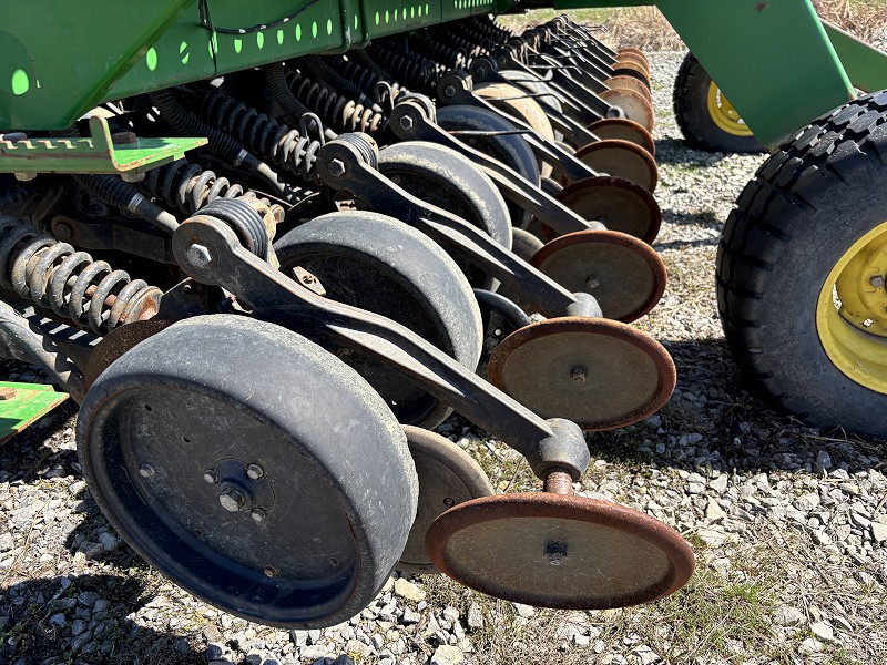 2009 JOHN DEERE 1590 NO-TILL DRILL
