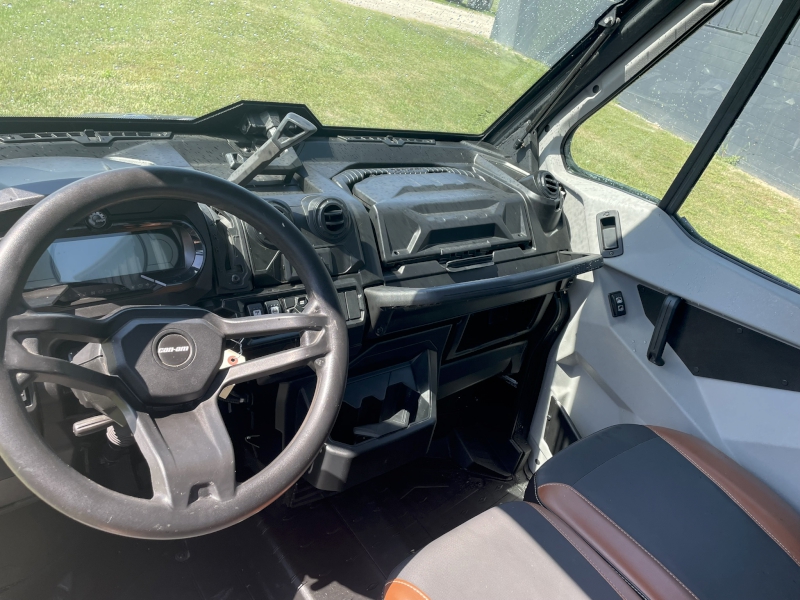 ATV & Utility Vehicles  2020 CAN-AM DEFENDER LIMITED HD10 SIDE BY SIDE Photo