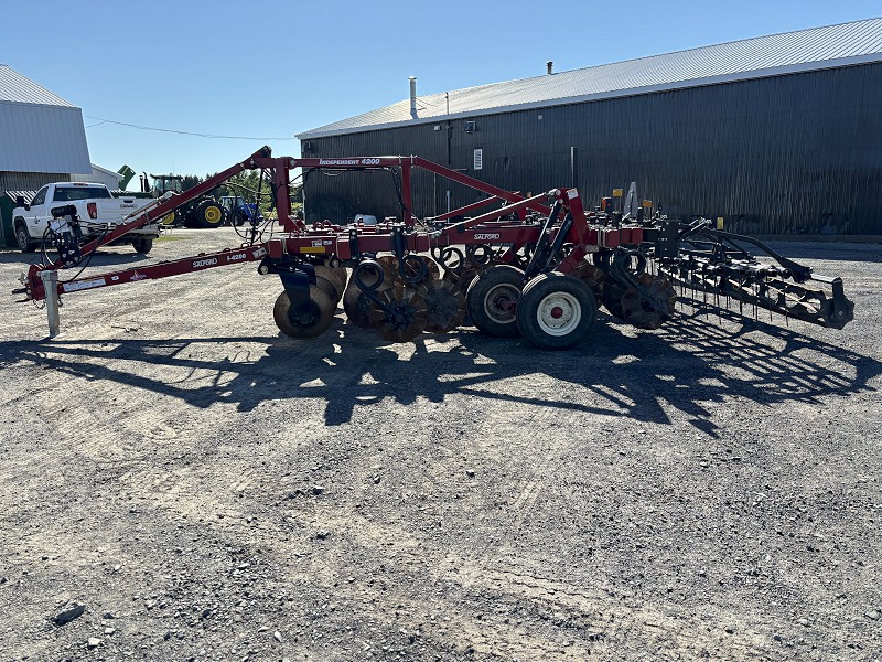 2021 SALFORD I4212 VERTICAL TILLAGE