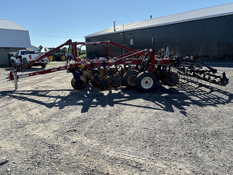 2021 SALFORD I4212 VERTICAL TILLAGE