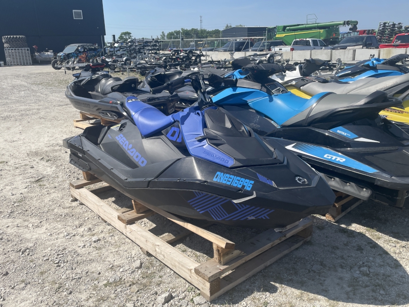 2022 SEA-DOO SPARK TRIXX 2UP PERSONAL WATERCRAFT