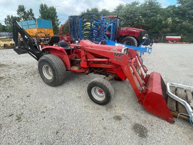 1986 MASSEY FERGUSON 1030 TRACTOR WITH LOADER AND BACKHOE