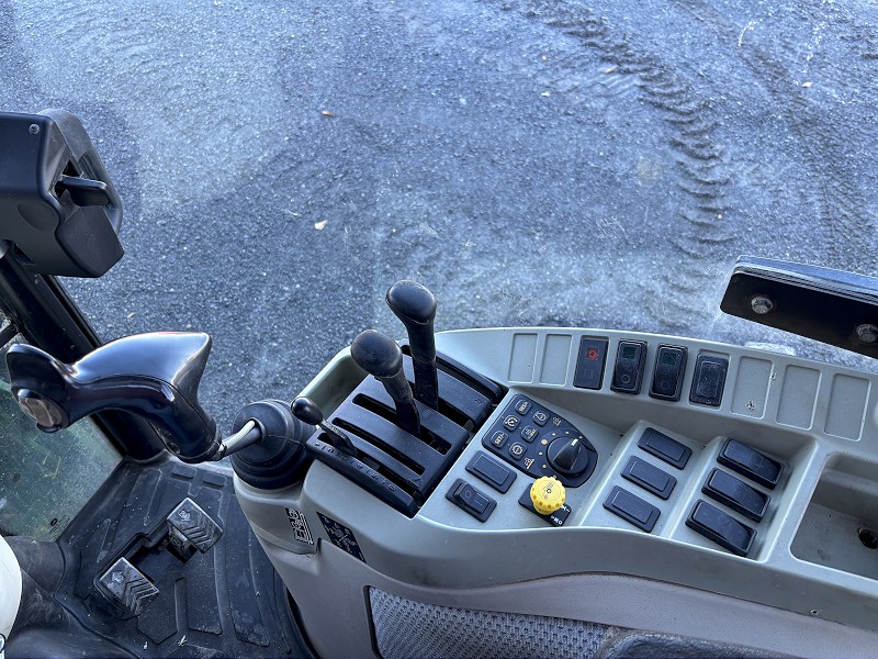 2017 JOHN DEERE 4044R TRACTOR WITH LOADER