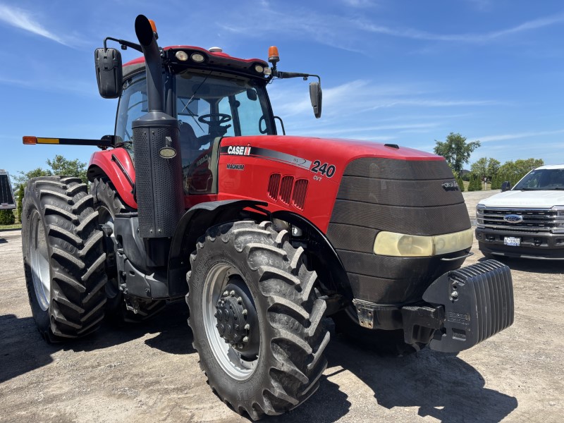 2015 CASE IH MAGNUM 240 TRACTOR