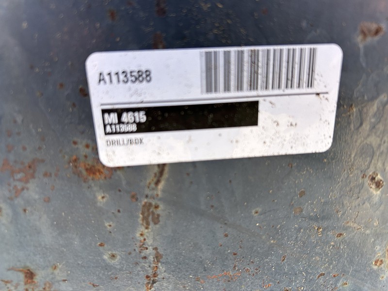 1996 CRUSTBUSTER 4615 GRAIN DRILL