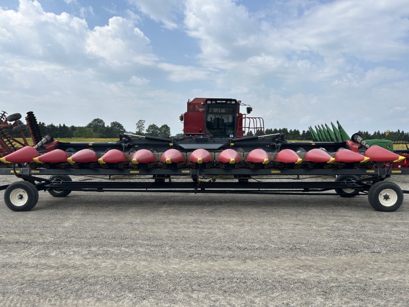 2011 GERINGHOFF NS1230F CORN HEAD
