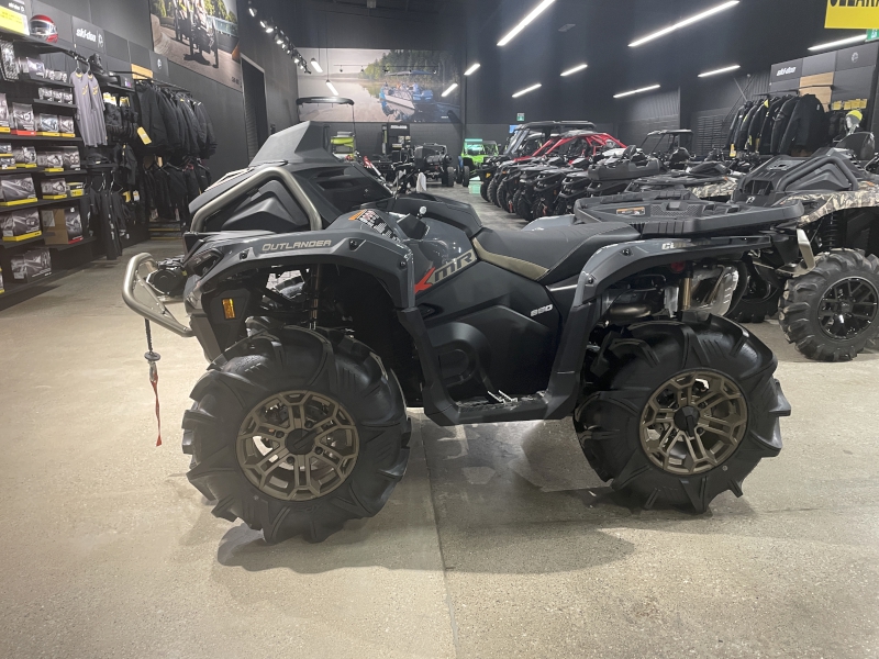 ATV  2026 CAN-AM OUTLANDER XMR 850 ATV Photo