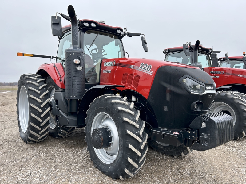 2024 CASE IH MAGNUM 220 TRACTOR