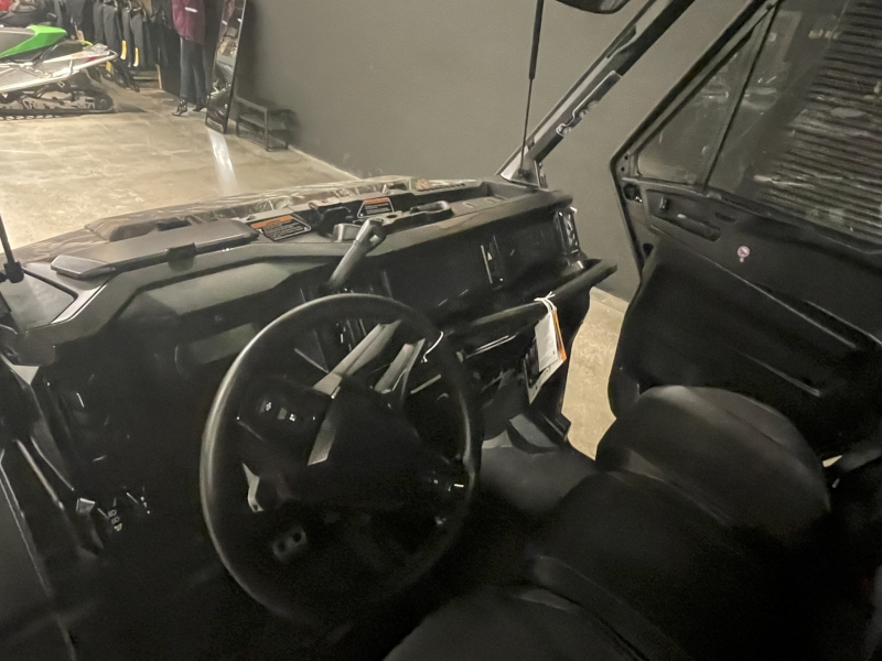 Side-by-Side/Utility Vehicle  2026 CAN-AM DEFENDER LIMITED HD11 SIDE BY SIDE Photo