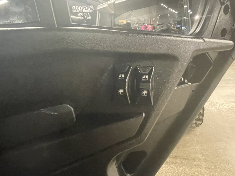 Side-by-Side/Utility Vehicle  2026 CAN-AM DEFENDER LIMITED HD11 SIDE BY SIDE Photo