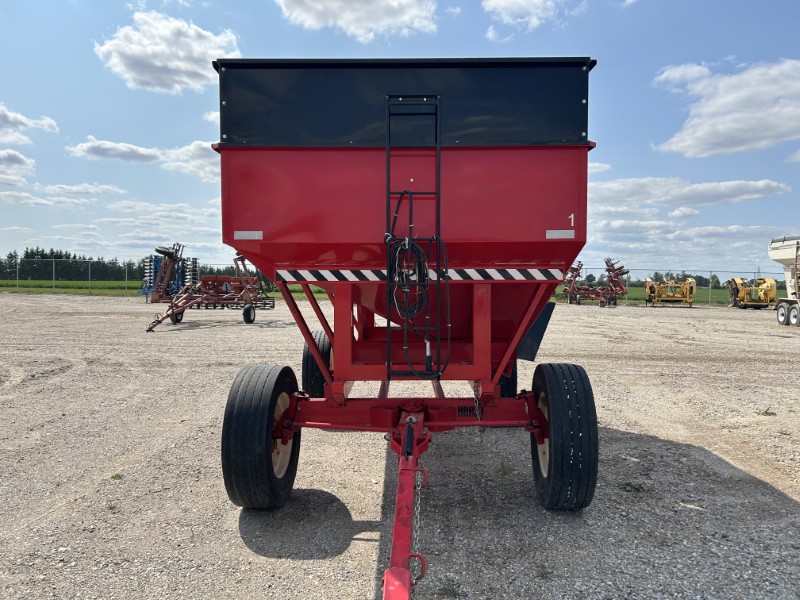 BRUNS 400 GRAVITY BOX WAGON