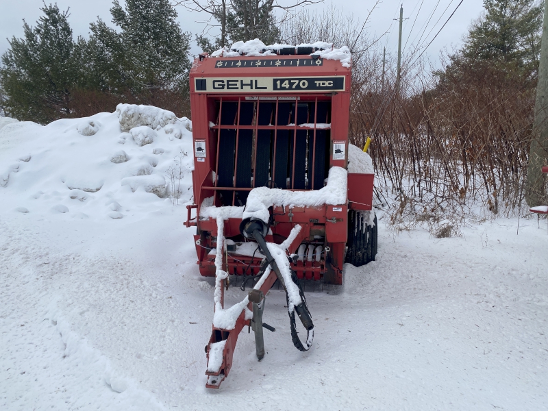 1994 GEHL 1470 ROUND BALER