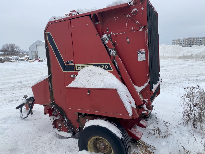 1994 GEHL 1470 ROUND BALER