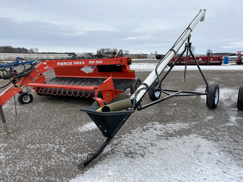 2023 MARKET 8X20 TRANSPORT AUGER