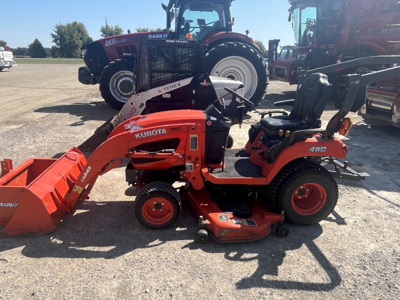 2013 KUBOTA BX2370 TRACTOR WITH LOADER AND MOWER