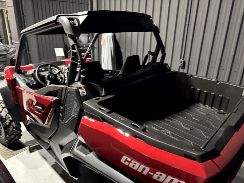Side-by-Side/Utility Vehicle  2026 CAN-AM COMMANDER XT 1000R SIDE BY SIDE Photo