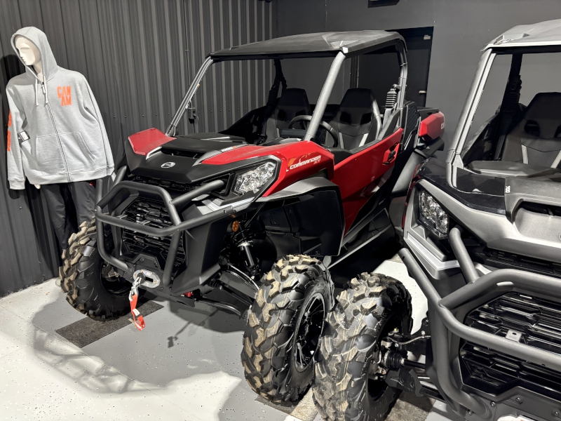 Side-by-Side/Utility Vehicle  2026 CAN-AM COMMANDER XT 1000R SIDE BY SIDE Photo