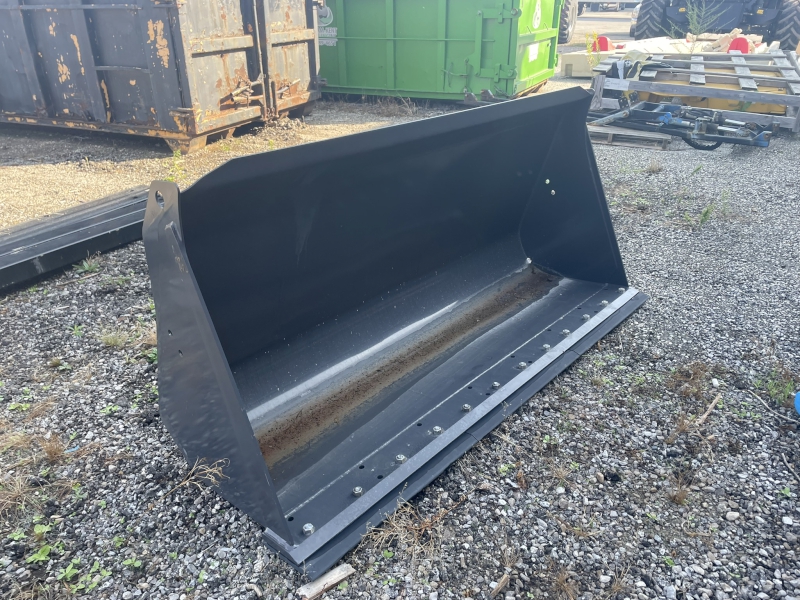 NEW HOLLAND GENERAL PURPOSE BUCKET