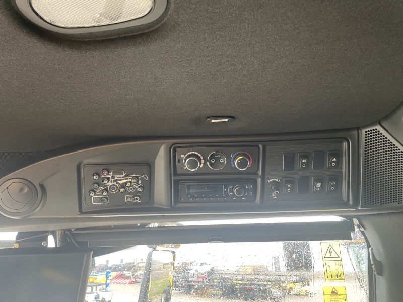 2022 NEW HOLLAND CR7.90 COMBINE