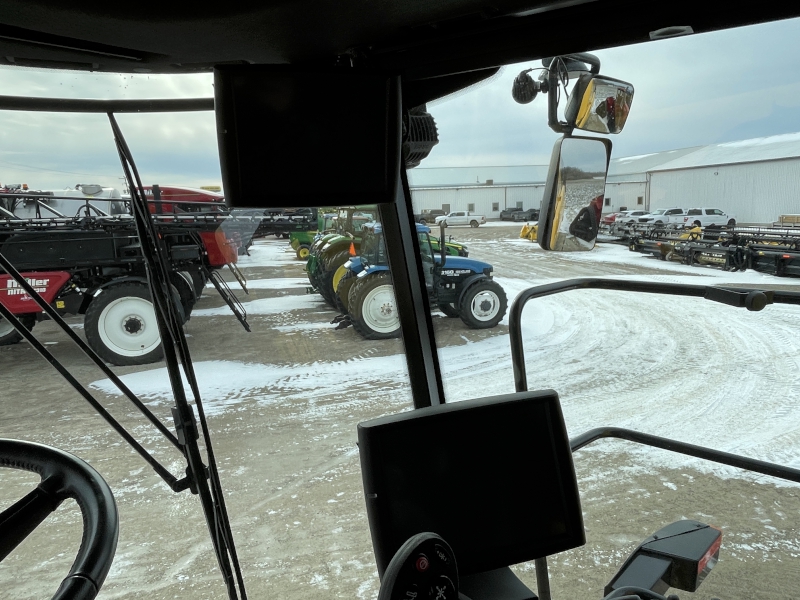 2022 NEW HOLLAND CR7.90 COMBINE