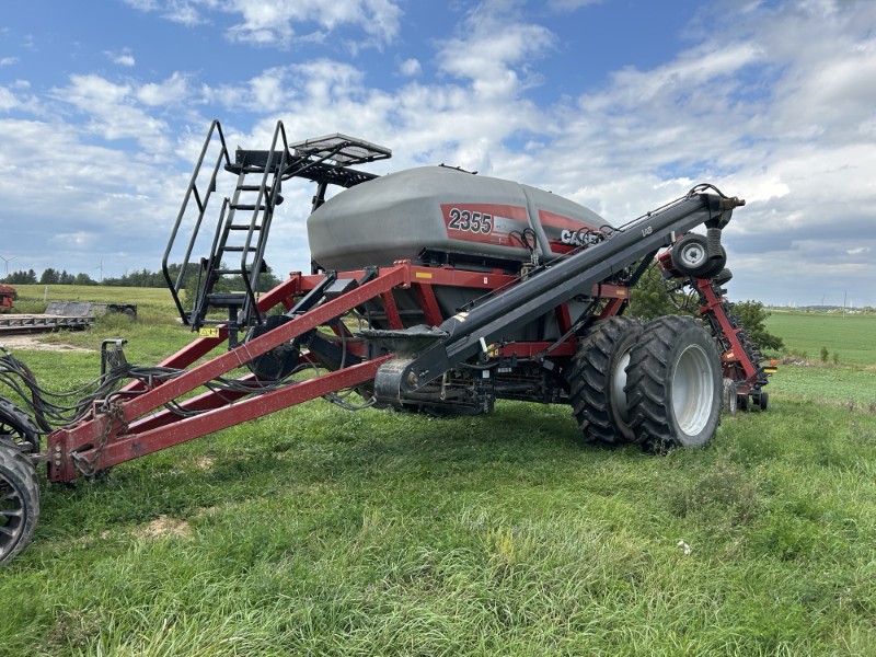 2017 CASE IH PD500 PRECISION DISC AIR DRILL WITH 2017 CASE IH 2355 AIR CART