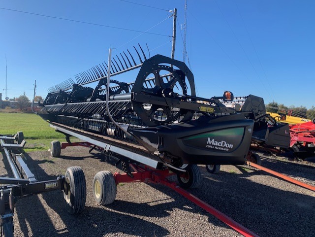 2015 MACDON FD75-30 DRAPER HEAD PACKAGE WITH HEADER CART